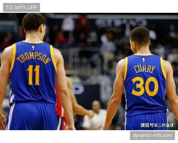 海伦芬球队结构解析：当前赛季阵容框架与战术体系分析