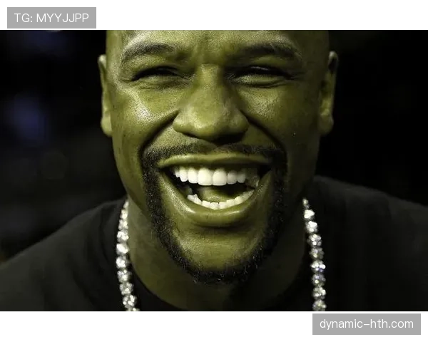 梅威瑟哪来的钱包那么厚?他刷卡的声音估计能吵醒邻居吧! 梅威瑟哪来的钱包那么厚?他刷卡的声音估计能吵醒邻居吧!