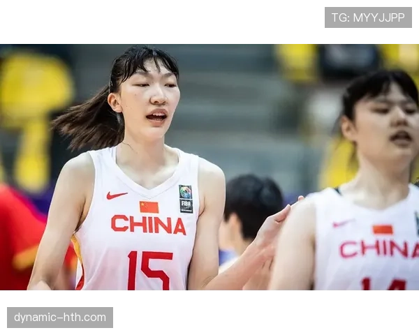 杨力维赛场上超拼，休息时居然这样享受奢侈生活？